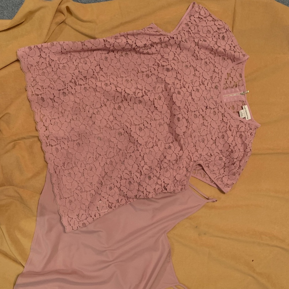 Women’s lace top, 2 pc